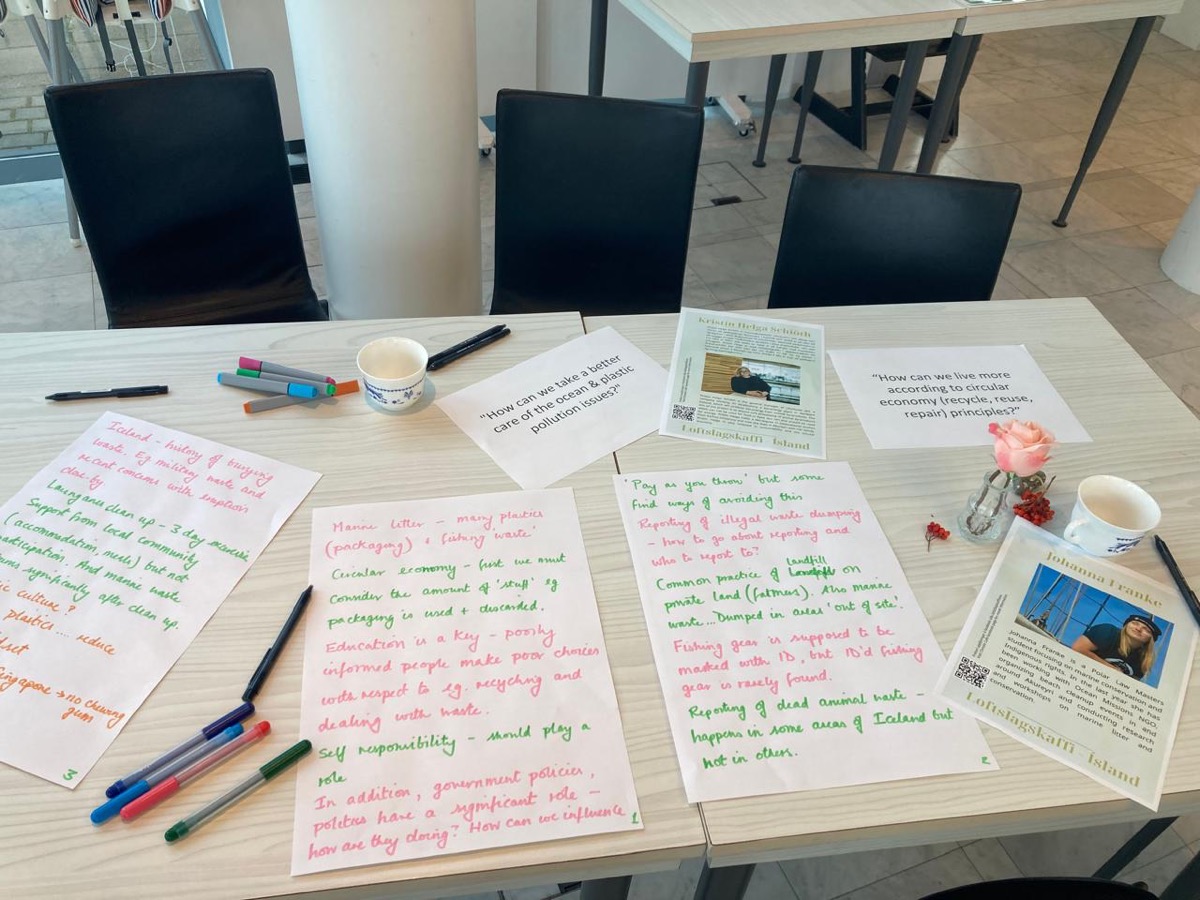 Worksheets on the table at Amtsbókasafnið, Akureyri